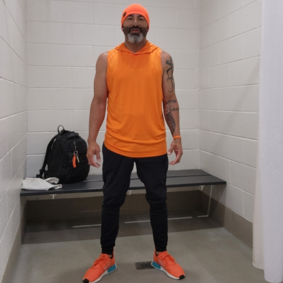 Meet your Posher, Victor - Picture 4 of 5